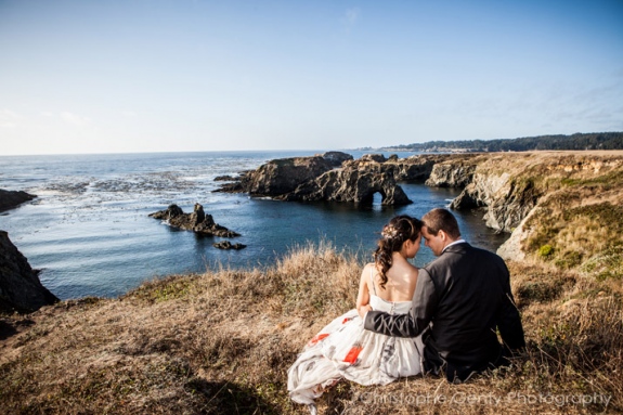 Mendocino Elopement Photography at the Albion Inn